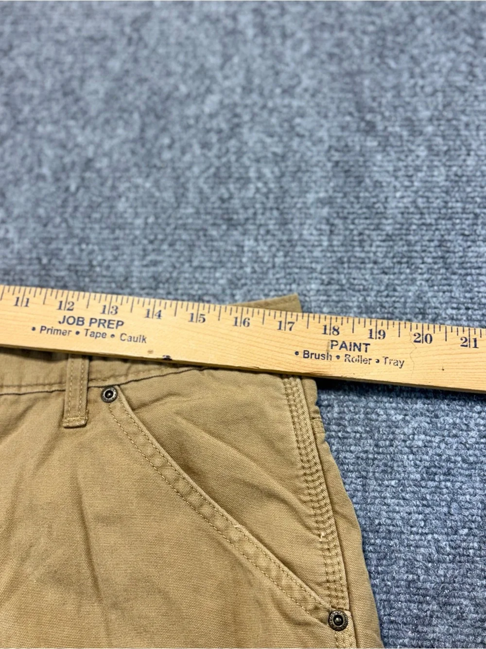 Wrangler Relaxed Fit Fleece Lined Cargo Carpenter Tan 94GRWAN Pants Men's 34x30
